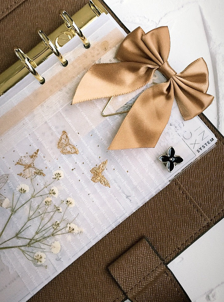 double bow deco with paper clip – stylish + minimal co