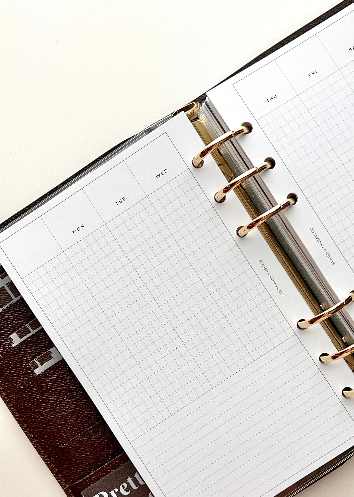 Vertical Grid + Lined Weekly UNDATED WO2P