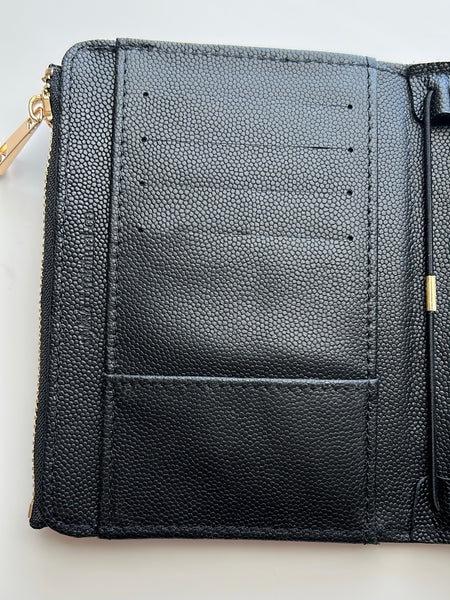 black quilted caviar passport TN w/zipper