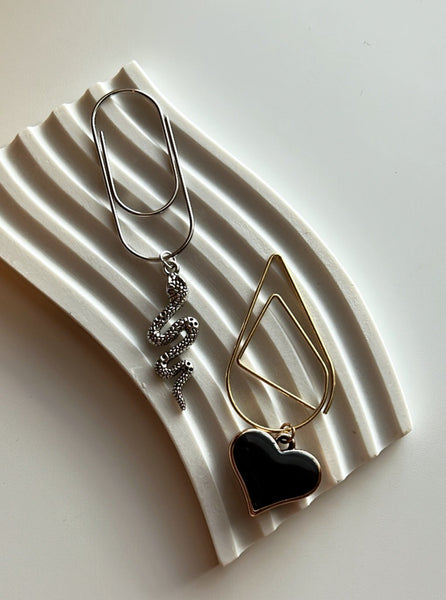 gold/black heart charm