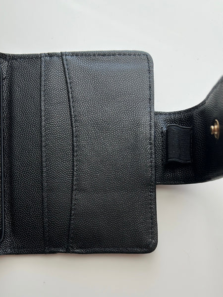 black quilted caviar passport TN w/zipper