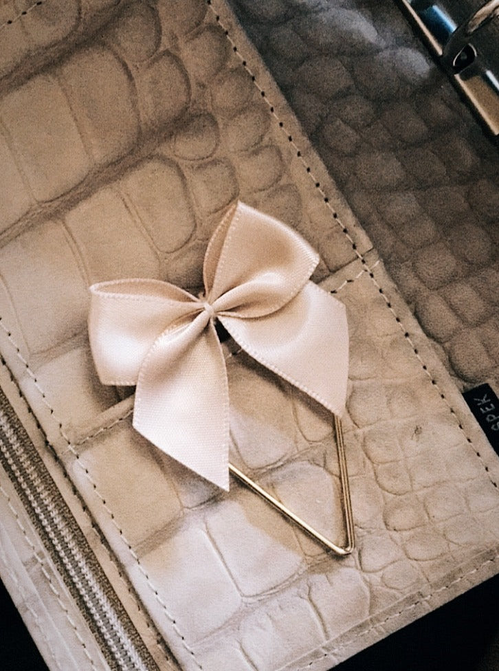 mini nude satin bow deco with paper clip